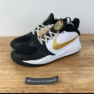 Nike Team Hustle D 9 Sneakers Black/Gold Sneakers